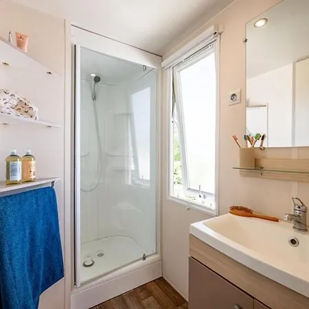Mobil-home 6 Personnes Avec Terrasse Et Vue Riviere - Api-1-52-544 Kemping Badefols-sur-Dordogne