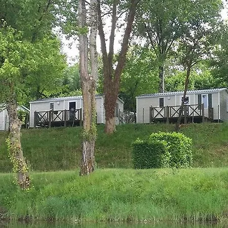 Kemping Mobil-home 6 Personnes Avec Terrasse Et Vue Riviere - Api-1-52-544 Badefols-sur-Dordogne