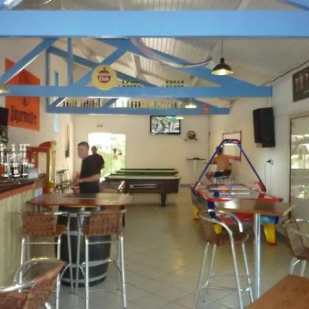 Mobil-home 6 Personnes Avec Terrasse Et Vue Riviere - Api-1-52-544 * Badefols-sur-Dordogne