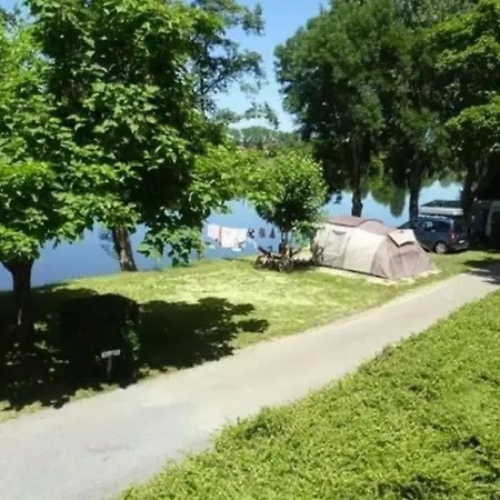 Mobil-home 6 Personnes Avec Terrasse Et Vue Riviere - Api-1-52-544 Badefols-sur-Dordogne